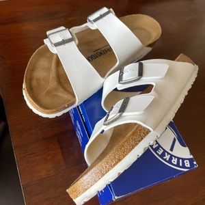 Birkenstock (White) size 44 Worn Once (UNISEX)
